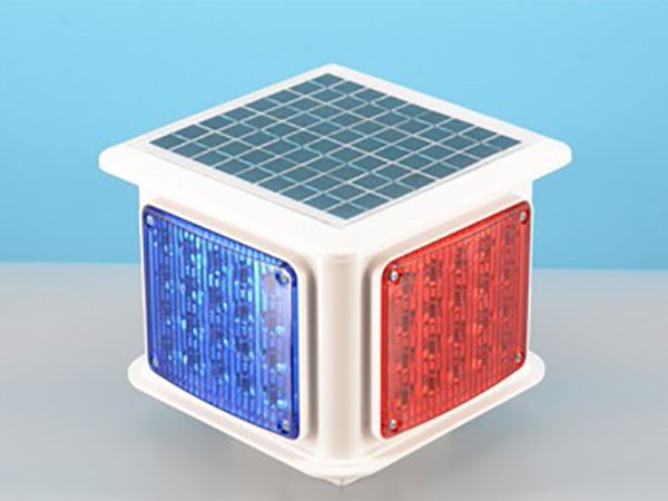 城市護欄（lán）爆閃燈